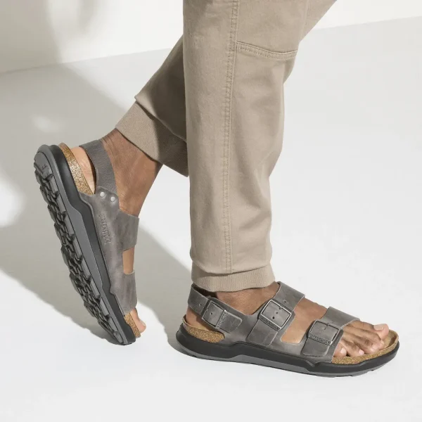 Milano Men Oiled Leather Iron - Image 3