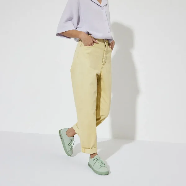 Bend Low Suede Embossed Matcha - Image 2