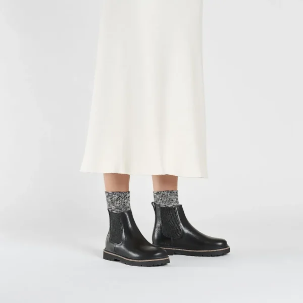 Highwood Slip On Women Leather Black - Image 2