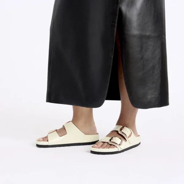 Arizona Big Buckle Natural Leather Patent High Shine Ecru - Image 2