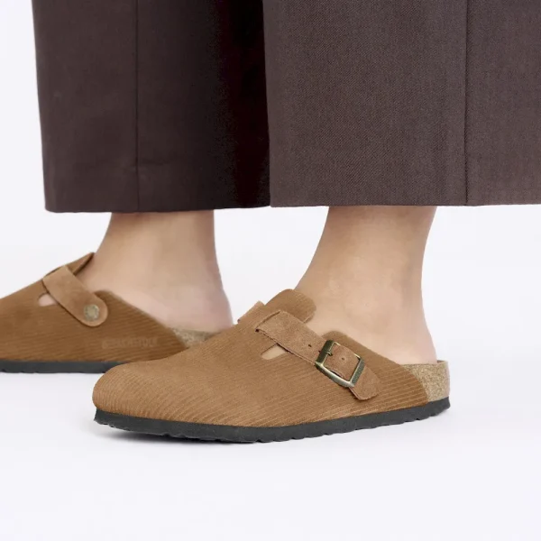 Boston Suede Embossed Corduroy Dark Tea - Image 3