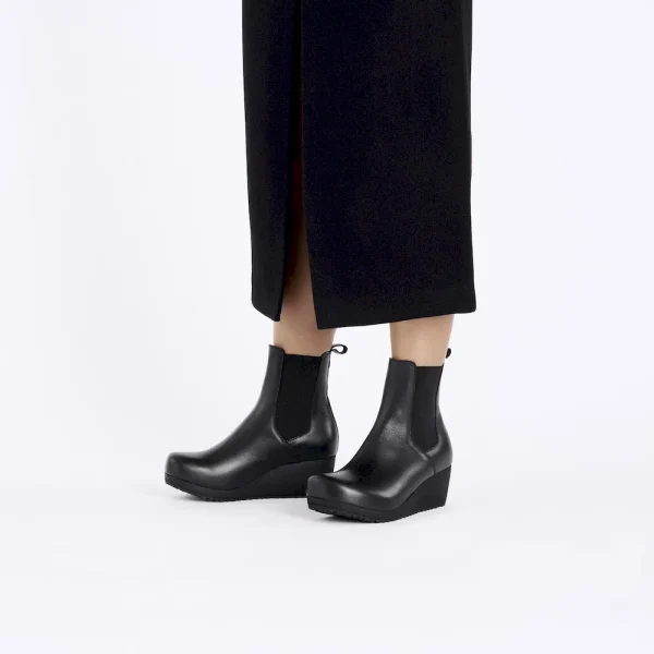 Ebba Slip On Leather Black/Black - Image 2