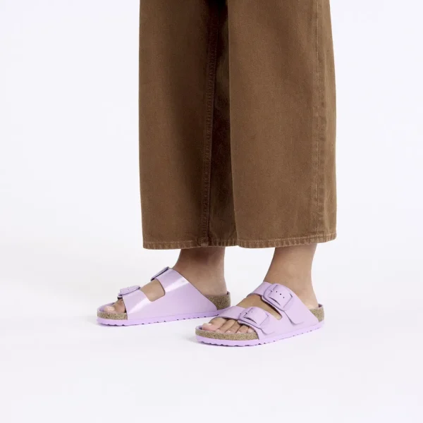 Arizona Big Buckle Natural Leather Patent High-Shine Crocus Tonal Buckle - Image 2